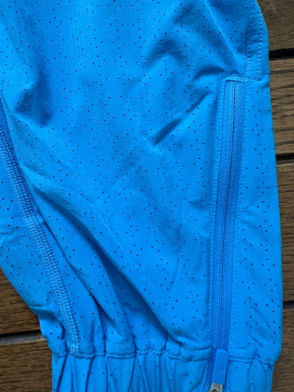Lululemon Pool Party Blue Adapted State Perforated HR Joggers Size 6 NWT - Picture 6 of 8